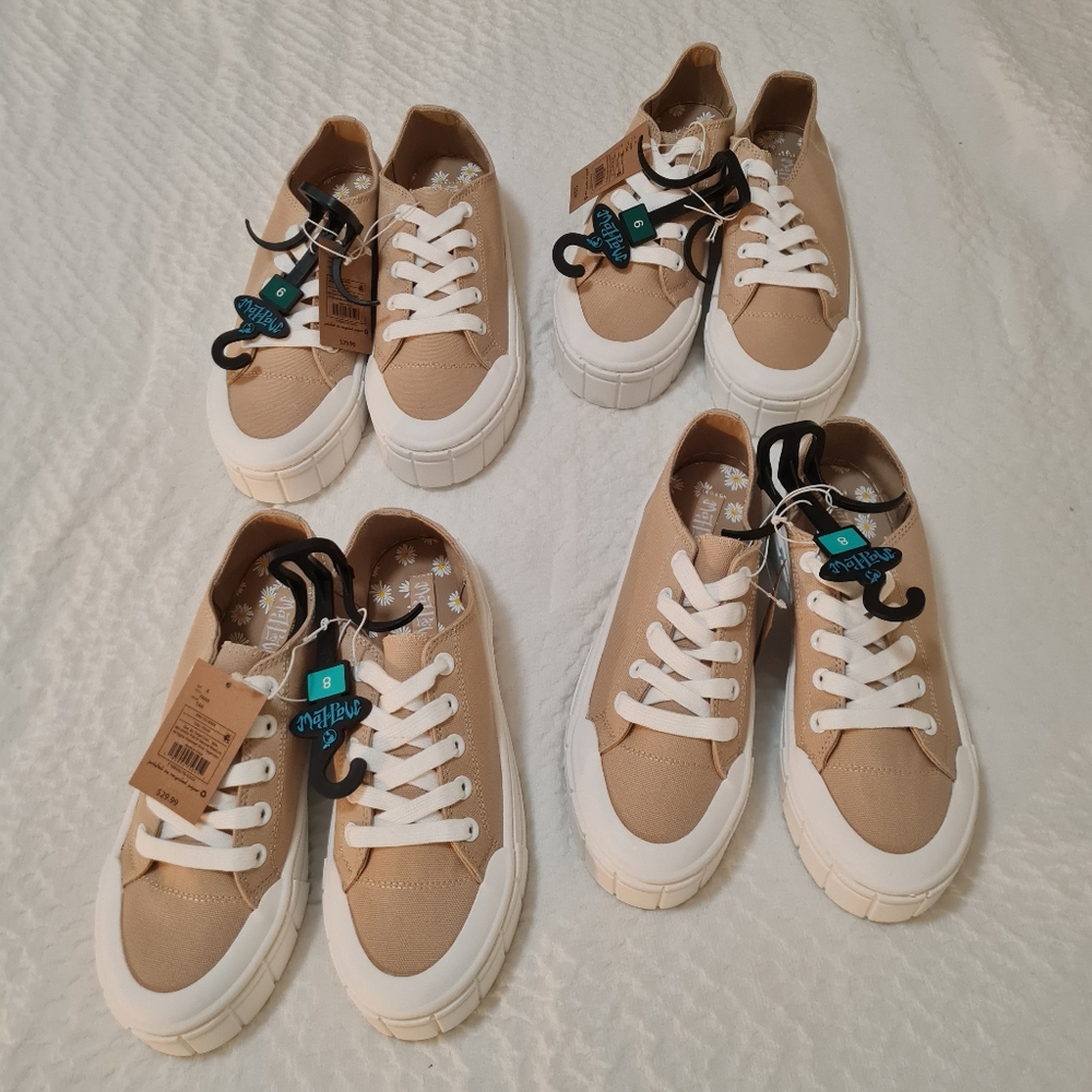 MAD LOVE BUNDLE 4 PAIR SNEAKERS 2 SZ 8, 2 SZ 9